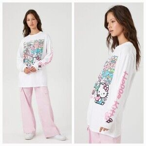 Hello Kitty x Sanrio Graphic Lightweight Pullover Sweater Size S